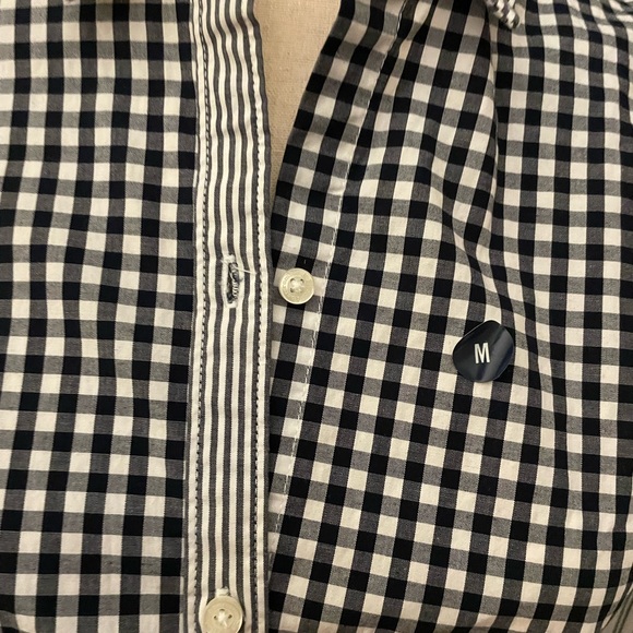 A&F buttoned shirt - Picture 4 of 7